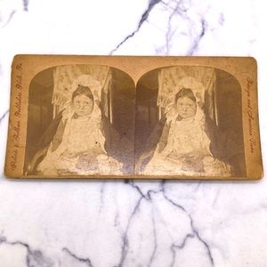 Vintage Stereoscope Photo Card “Grandma’s Darling” Child Knitting with Shawl